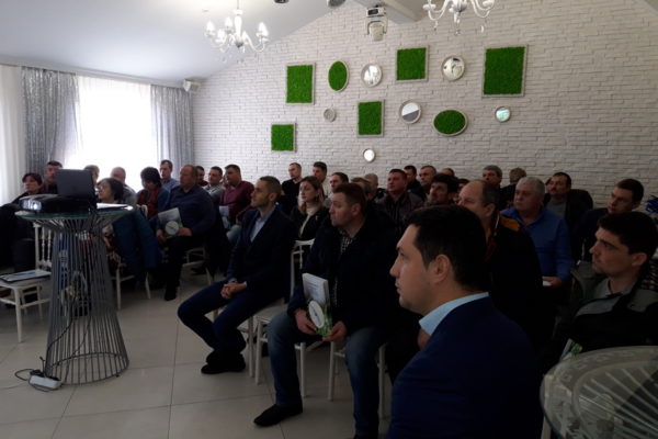 (Română) Atelierul ”Îmbunătățirea procesului de recoltare a culturilor furajere” a avut loc la Bălți
