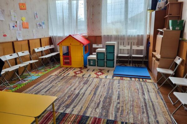 Echipamente și mobilier pentru organizarea locurilor de joacă pentru copii în 3 centre pentru refugiați